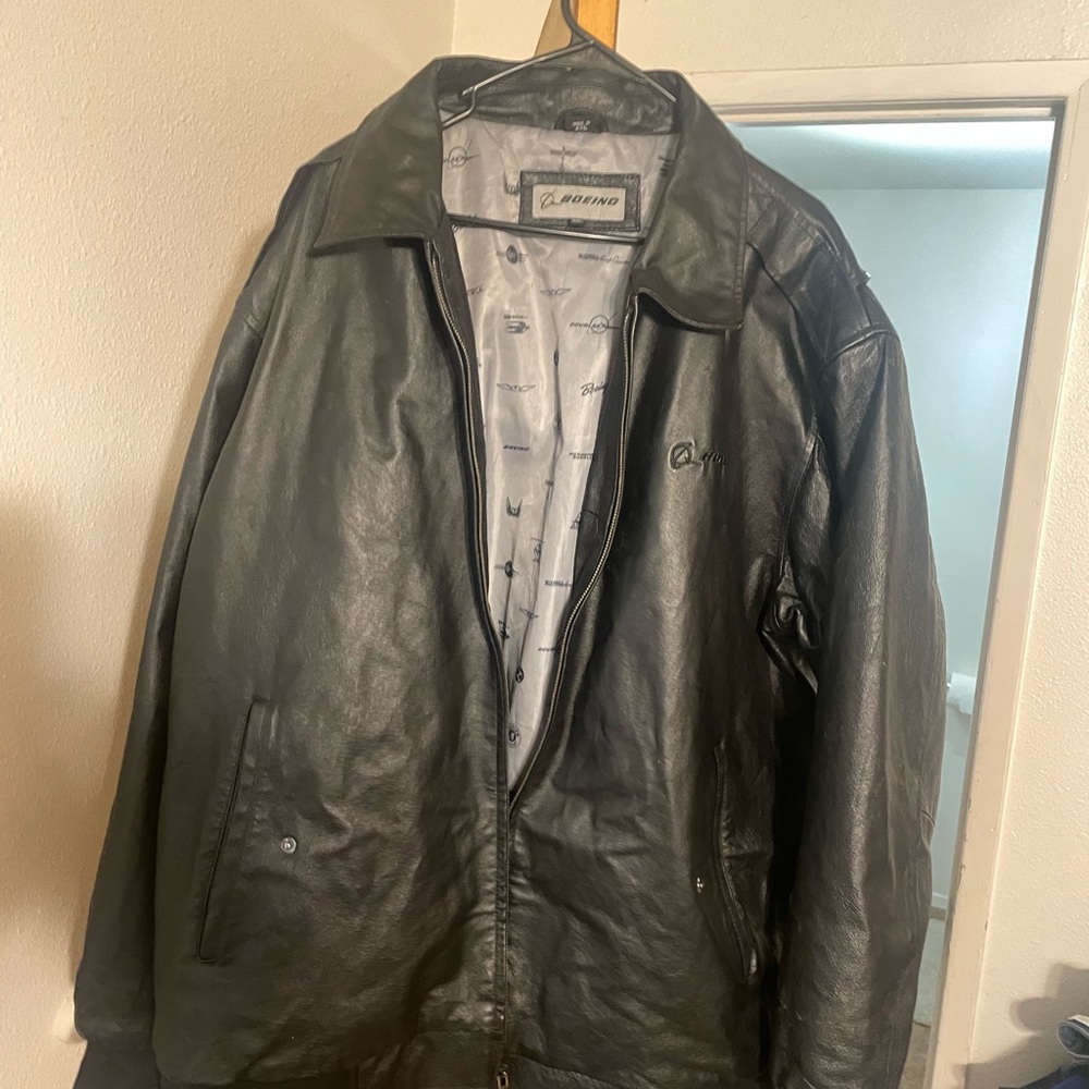 Black Heavy Genuine Leather Vintage Boeing Jacket with Classic Bomber Style